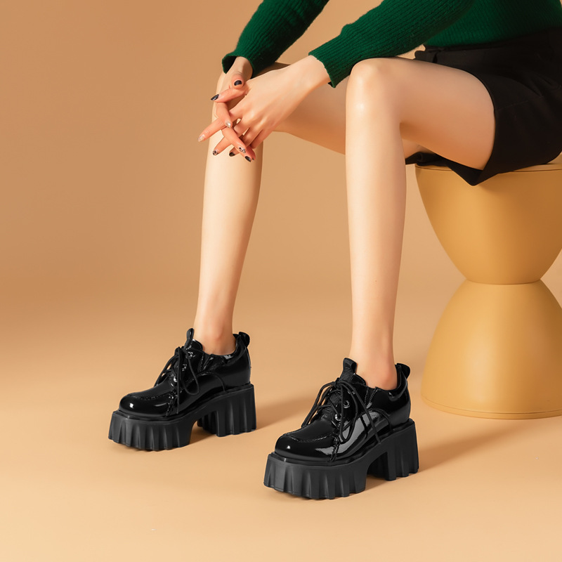 Giày cao gót nữ đế xuồng platform phong cách Anh, mặt bóng, gót 10 cm — Màu đen