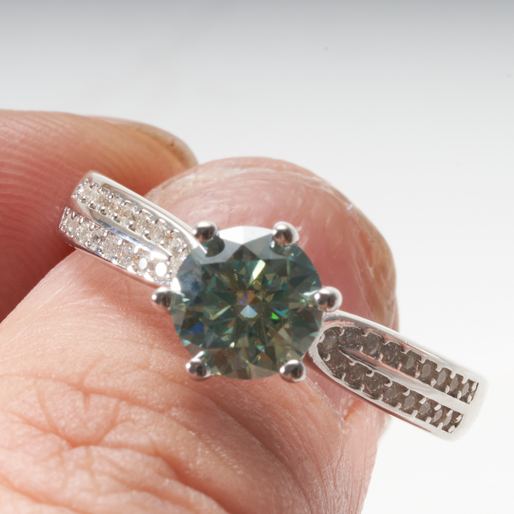 Anillo de piedra de color azul-verde para mujeres 123 quilates de bolígrafo de taladro de plata S925 al por mayor en stock transfronterizo