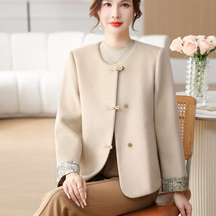 热销新中式妈妈外套春款小个子妈妈毛呢外套短款中老年女装春秋装