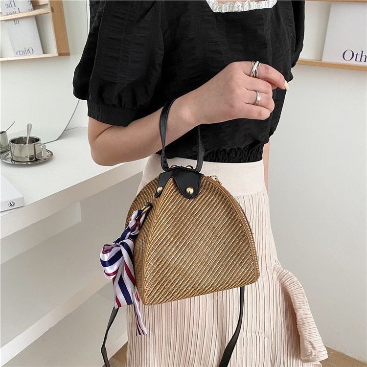 Korean Woven Messenger Shoulder Silk Scarf Bag display picture 5