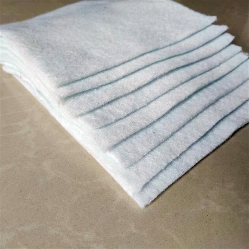 供应滤水土工布300g无纺土工布短丝针刺土工布厂家