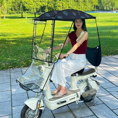 cover, adjustable and detachable sunshade, Elektromobil üçün ön şüşə çətiri (günlük) - colorful-leaf-detachable-tailgate-with-large-opening-is-only-suitable-for-installation-on-small-vehicles-the-car-has-rearview-mirrors-take-a-photo-of-this-model