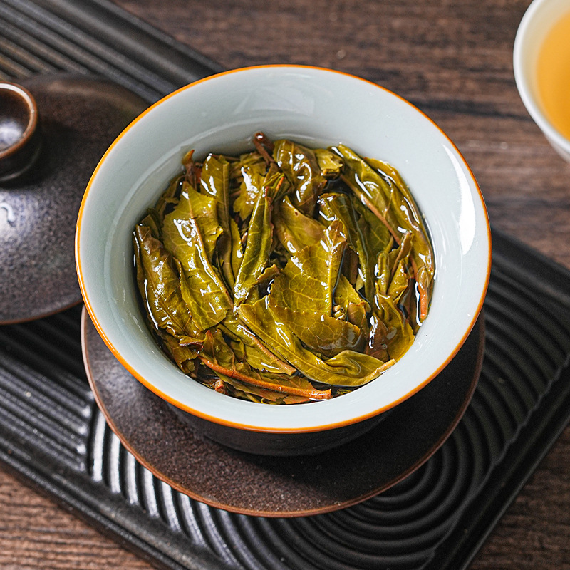 Yunnan explota el origen del té Pu 'er al por mayor té de primavera 100 gramos de pasteles pequeños Li Menghai laobanzhang aroma suficiente té crudo