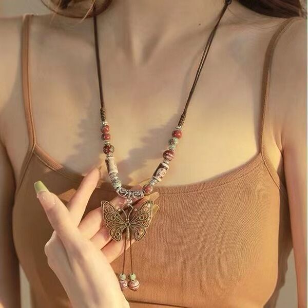 Retro necklace