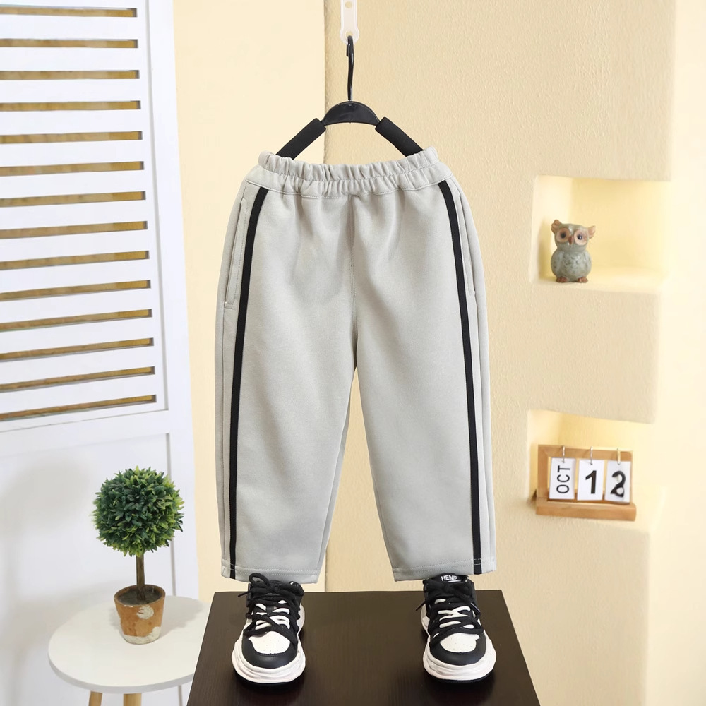 7500 traje de suéter de primavera para niños 2025 nueva ropa para niños estilo occidental ropa deportiva de primavera y otoño traje de dos piezas para bebés