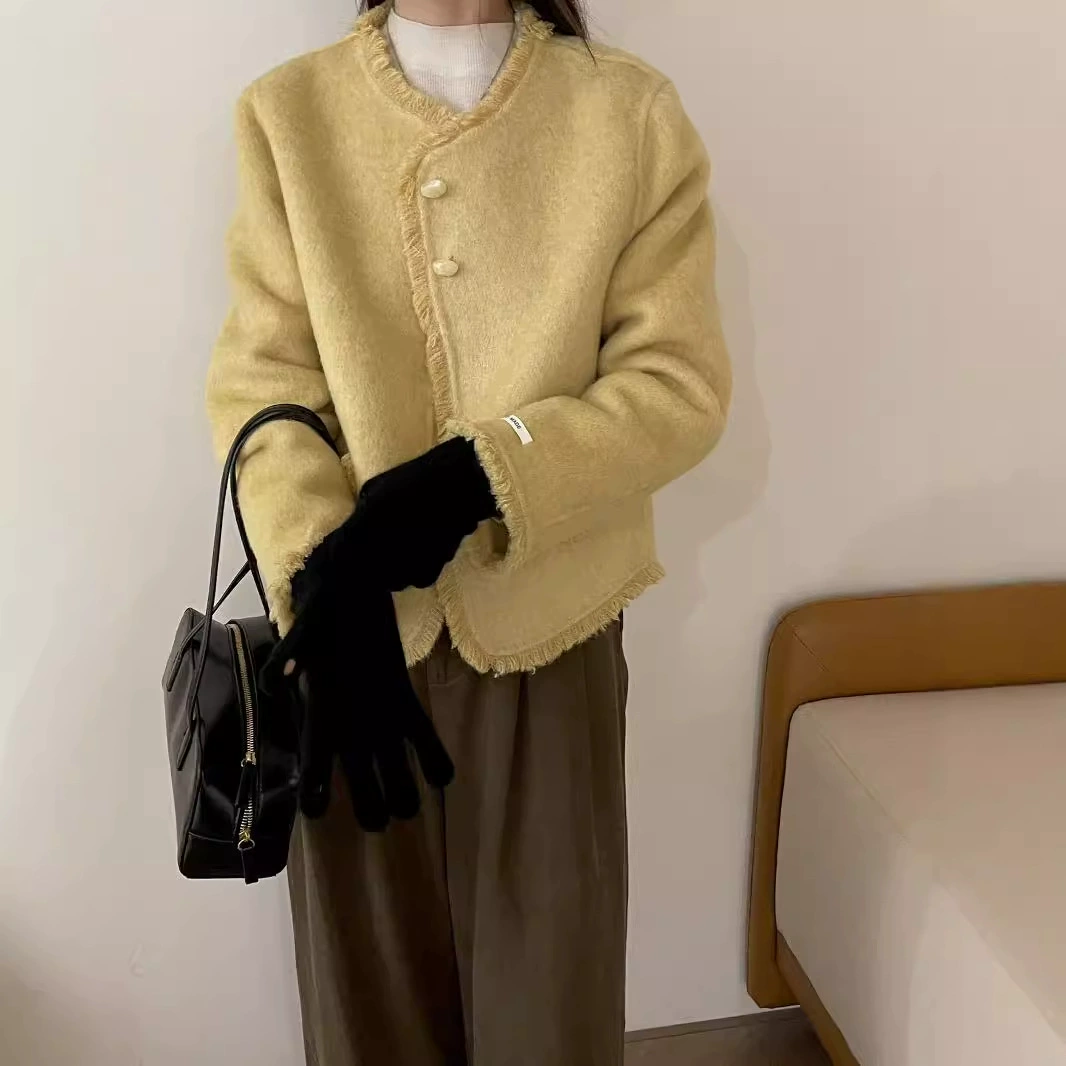 Красное 2024 осень и зима новое двухстороннее шерстяное пальто короткое маленькое клетчатое пальто с бахроной без воротника