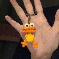 成品手工编织小丑蛙挂件钩织青蛙钥匙扣可爱挂件情侣闺蜜穿搭搭配