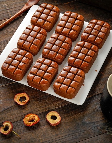 Hawthorn shortbread, sucrose-free buckwheat, hawthorn pulp soft sandwich, middle-aged meal replacement cakes and snacks for wholesale