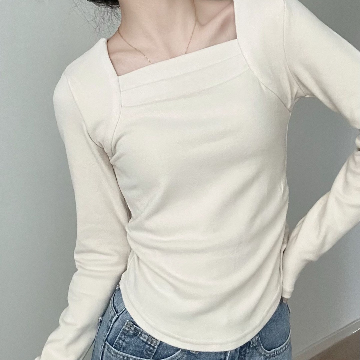 Estilo coreano chica de terciopelo Otoño e Invierno nueva ropa dulce cuello cuadrado plisado cálido bottoming camisa cintura-apretado todo a juego para las mujeres