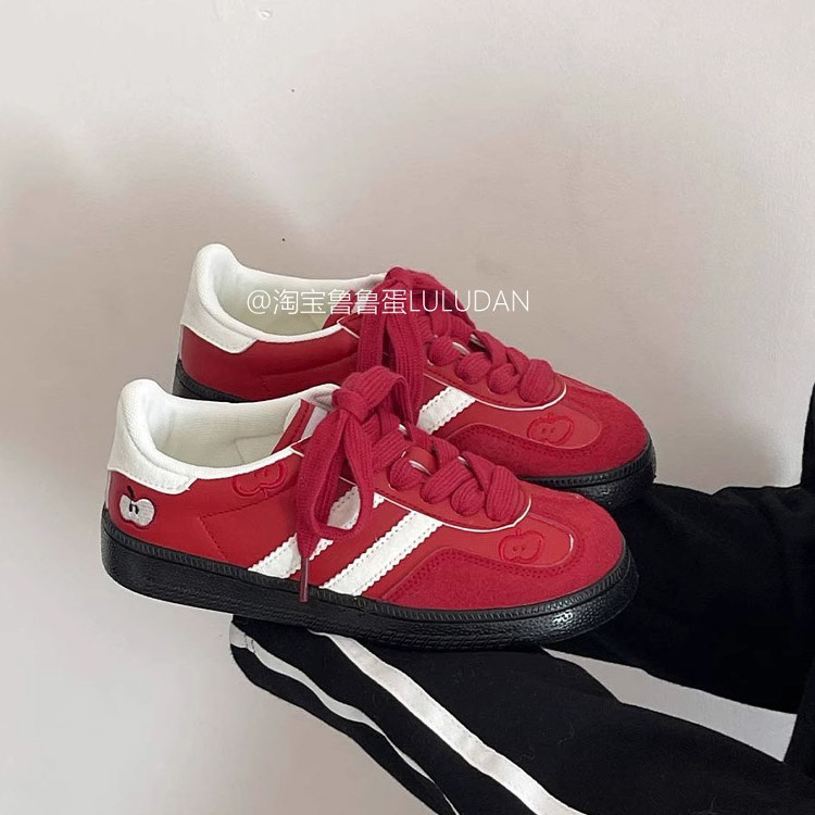 Hermosos zapatos blancos para niñas, zapatos casuales para estudiantes, verano y otoño de 2025 zapatos de entrenamiento de nicho cómodos para mujeres