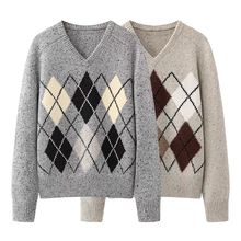 现货2025冬季新款宽松休闲菱格纹含绵羊毛V领针织衫女 MBE4SWT058