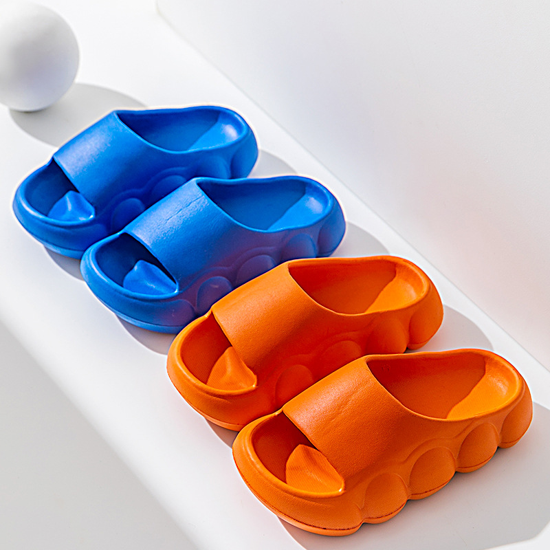 Zapatillas de Eva para niños Zapatillas de niñas de verano antideslizantes de fondo suave para niños ligeros para niños medianos y grandes zapatillas de dibujos animados para niños