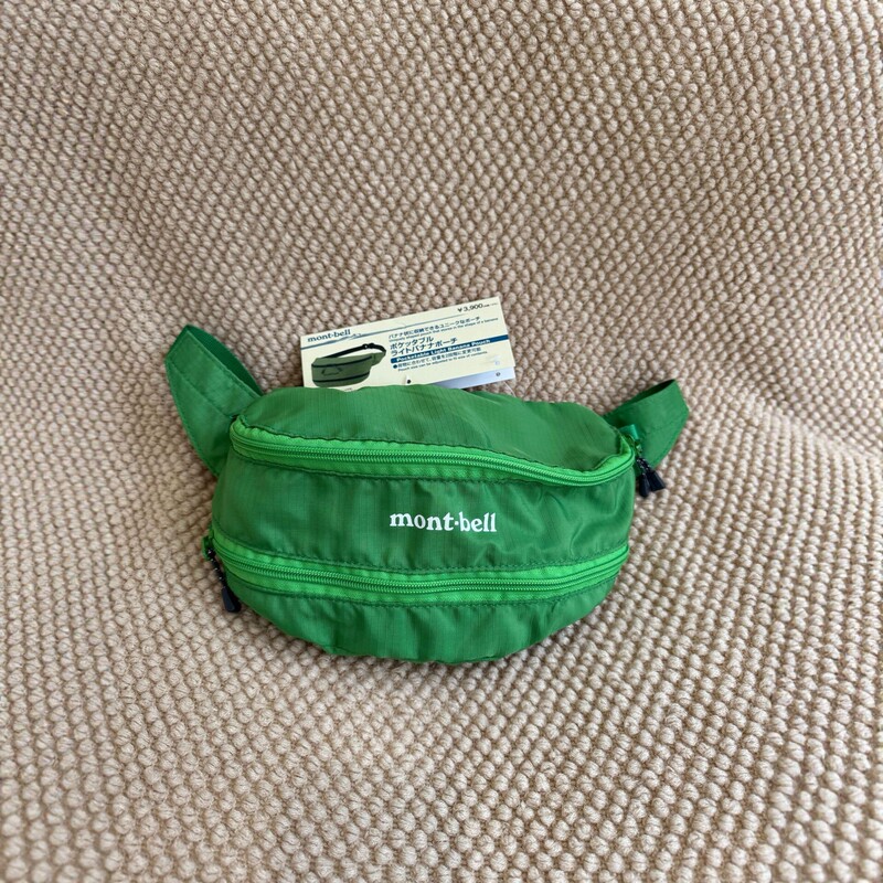 In-Stock Mont-Bell Lightweight Outdoor Sports Hiking Waist Bag, Unisex Fashion Chest Bag