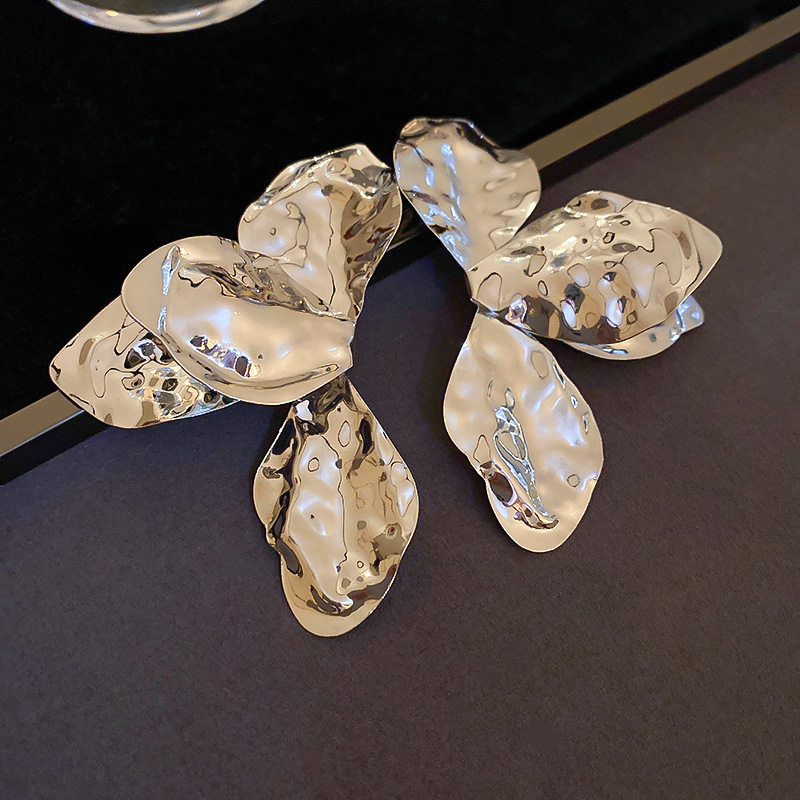 Aguja de plata diamantes geométricos aretes de perlas redondos ligeros de lujo de alta calidad pernos de orejas de estilo francés temperamento femenino orejas de nicho mayorista image 75