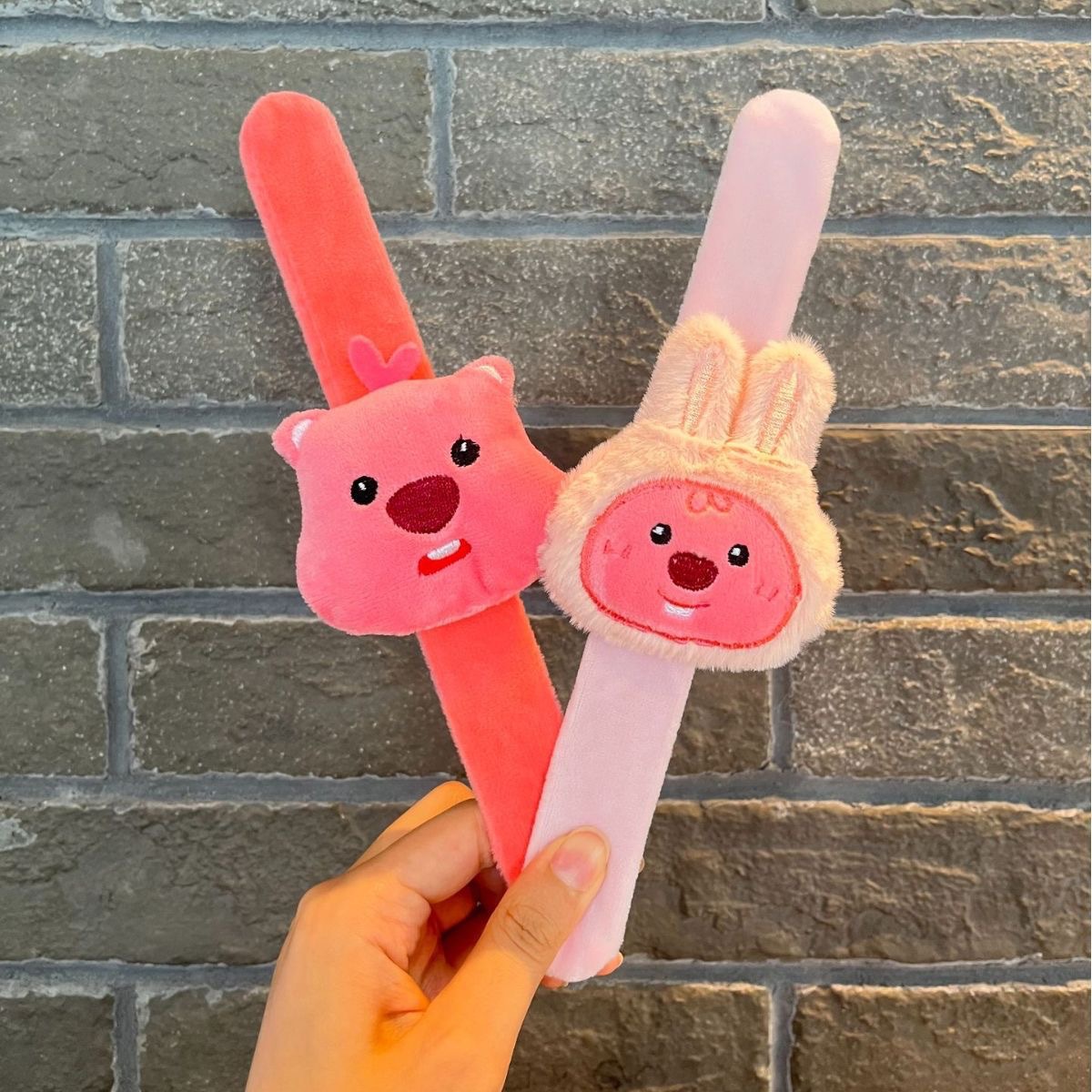 Anillo de felpa de dibujos animados, oso de mantequilla, correa de reloj de boda, pulsera para niños Kapibala, regalo de muñeca creativa