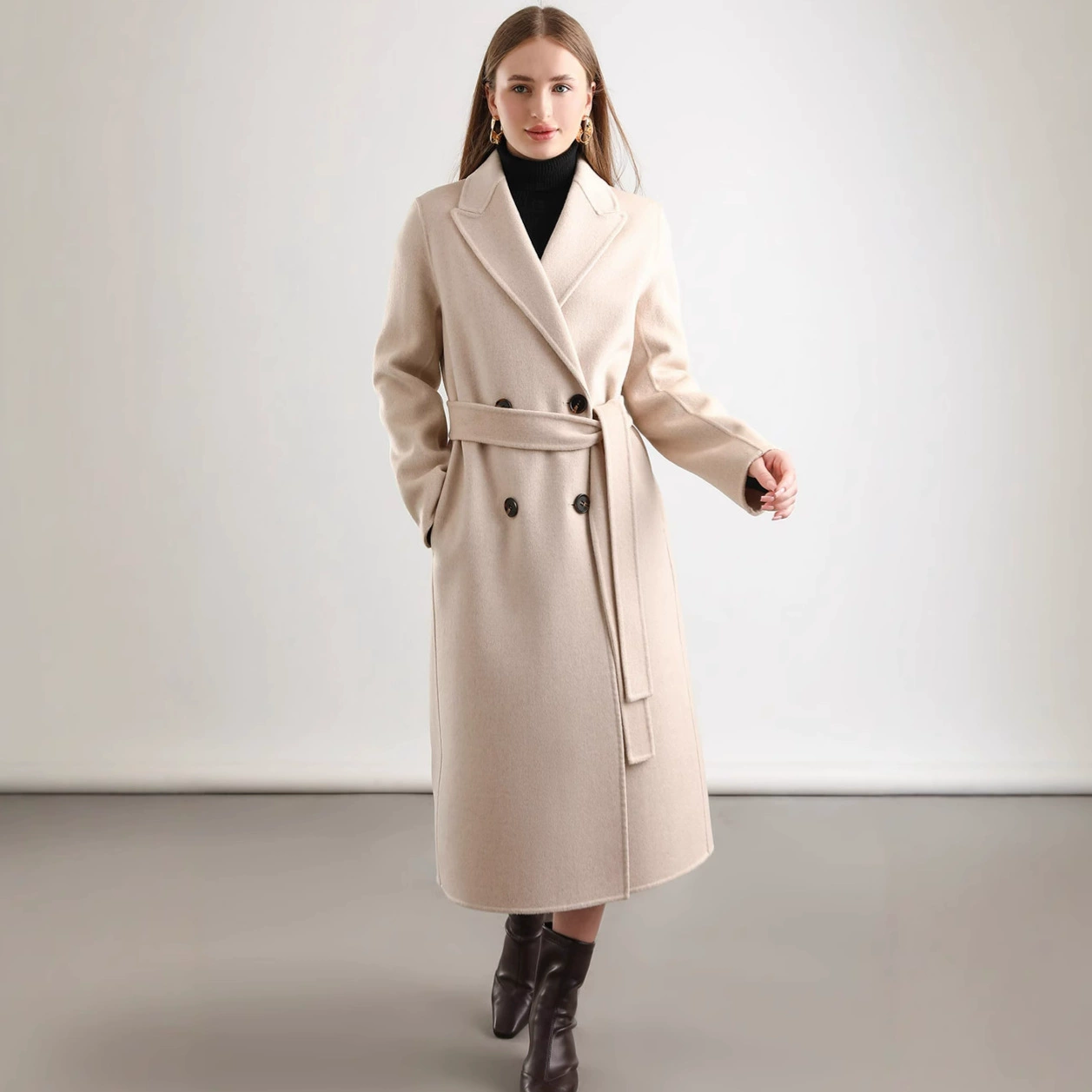 2025 Пальто из шерсти с поясом Осень/Зима Длинная шерстяная куртка Женский двусторонний шерстяной костюм Пальто Осень/Зима.