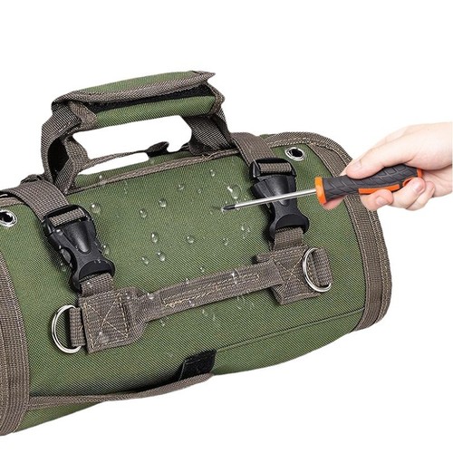 The tool kit features a retractable tool storage bag, a portable and detachable zipper bag, ideal for storing auto repair tools.