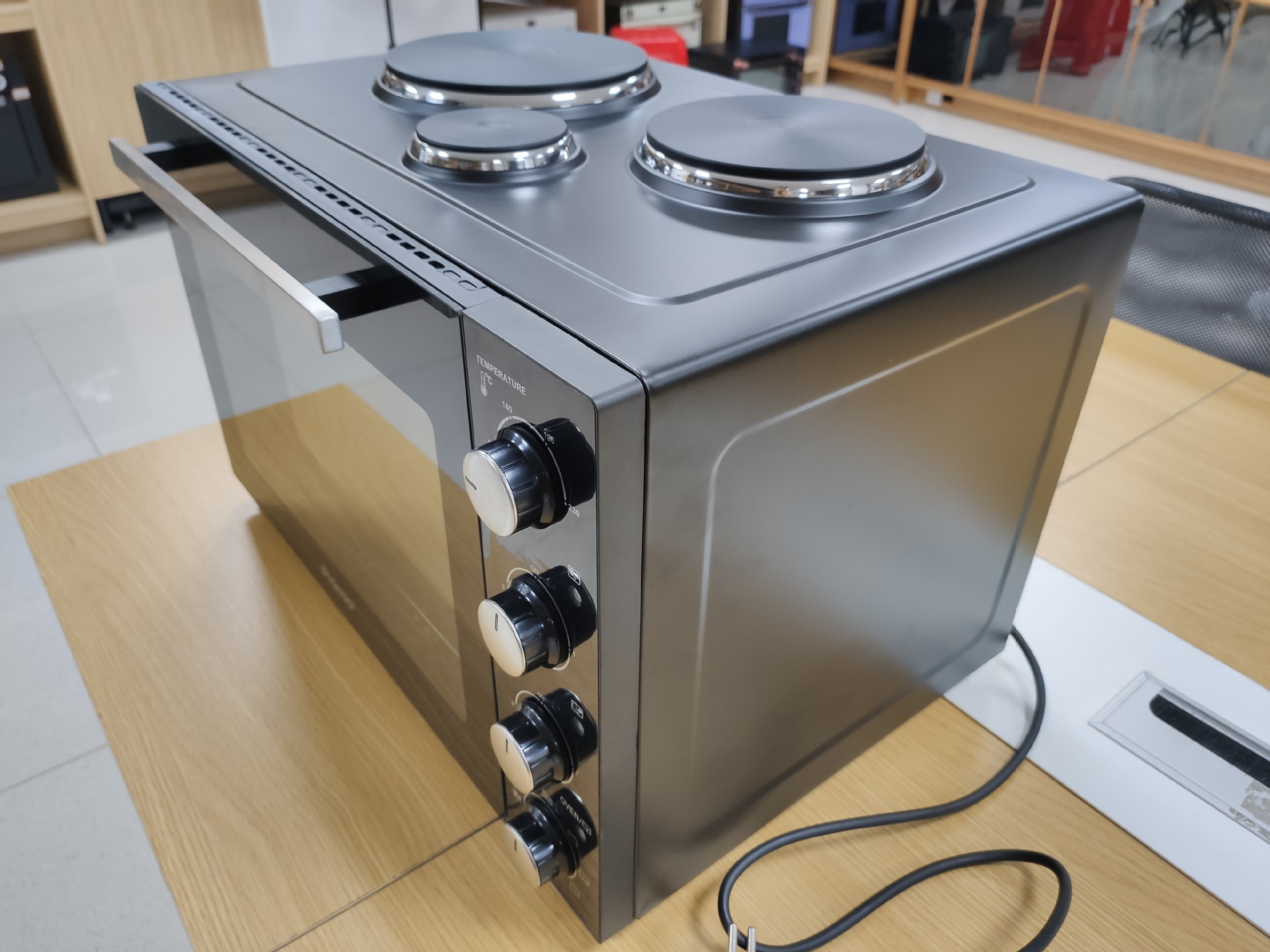 Horno de 48 litros de tres cabezas de horno eléctrico de gran capacidad multifunción regalos de control de temperatura independiente comercio exterior personalizado al por mayor image 4