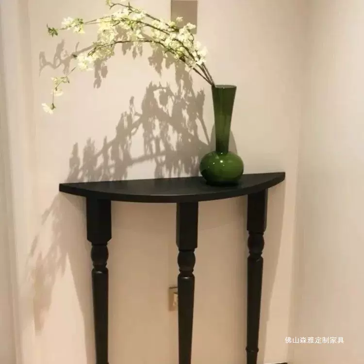 小红书弧形轻奢实木玄关现代入户走廊展示台家用客厅靠墙简约黑色