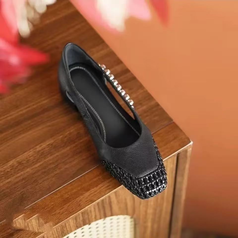 2026 nuevo estilo con falda francesa cuadrangular superficial tacones transpirables huecos zapatos Mary Jane cómodos tacones gruesos zapatos de mujer