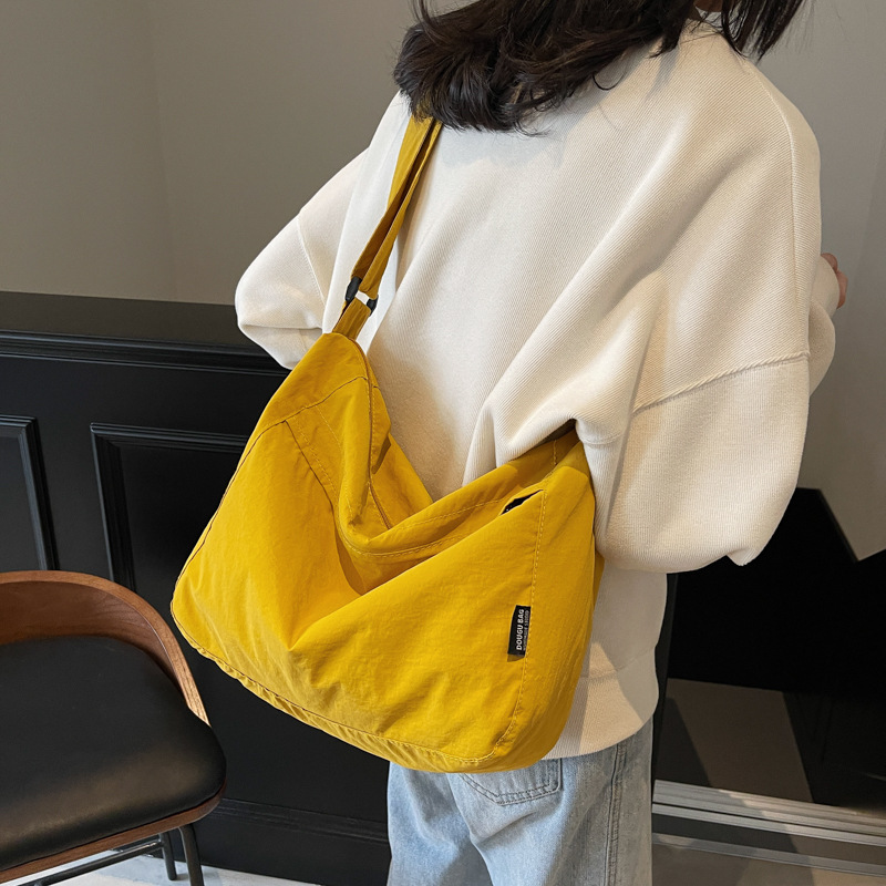 Japanese Style Casual Waterproof Nylon Crossbody Messenger Bag, Women's Designer Niche Retro Commuter Dumpling Shoulder Bag