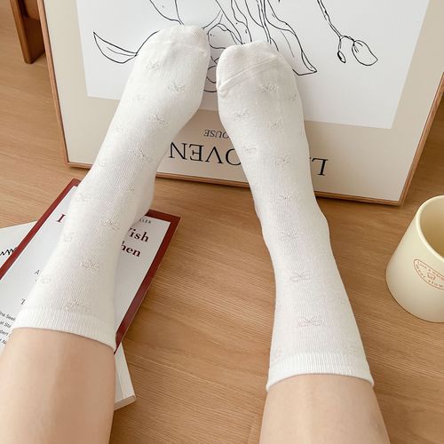 White pure cotton women's embossed white socks, mid-calf JK socks, solid color student socks, Zhuji sock factory wholesale