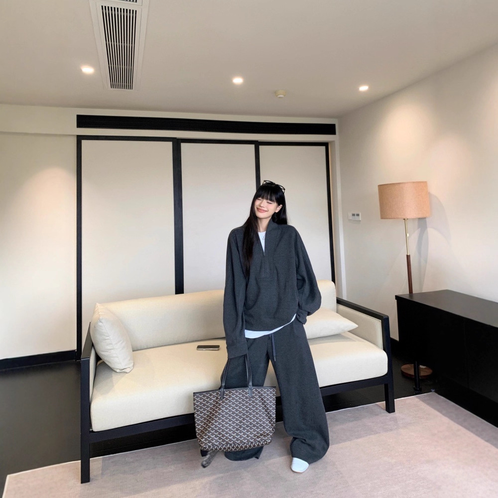 Sports Style Suit, Loose and Elegant Long-Sleeved Sweatshirt for Women, 2025 Autumn and Winter New Style, High-Waisted Slimming Casual Pants Two-Piece Set