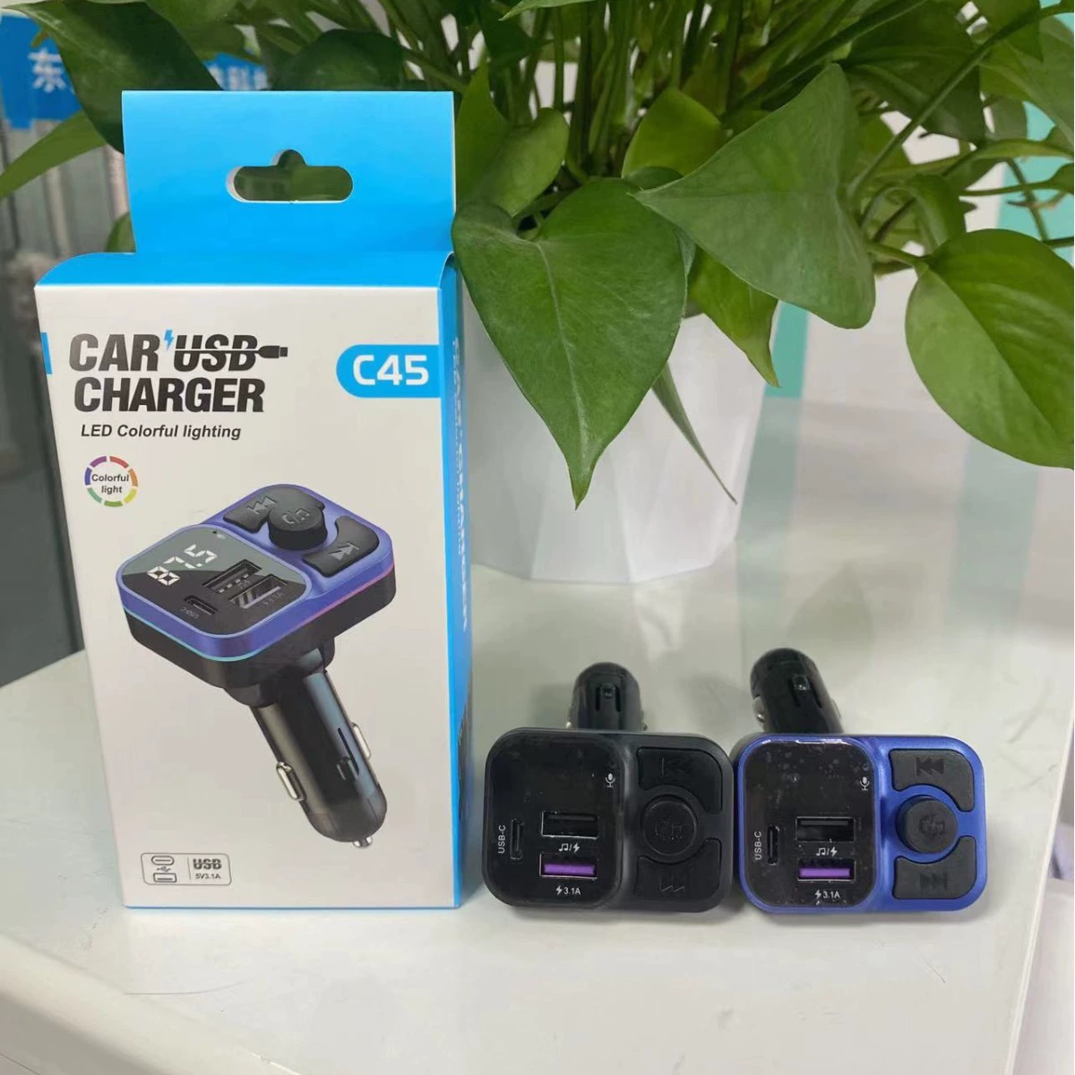 C45 автомобильный MP3 FM автомобильный Bluetooth-передатчик Автомобильное зарядное устройство Bluetooth со светодиодной подсветкой