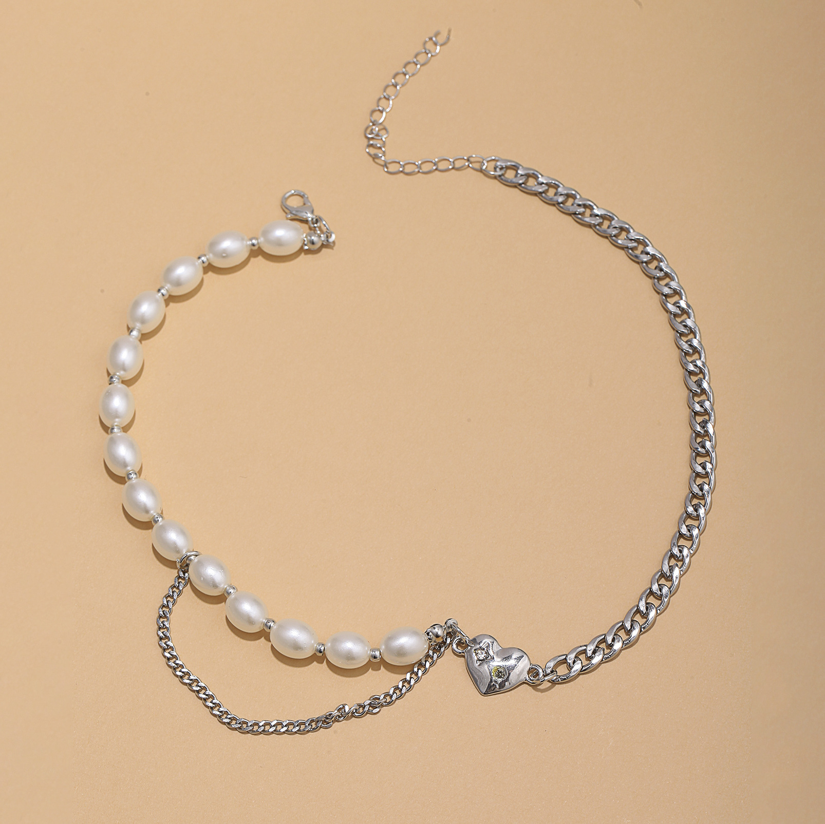 Fashion Pearl Beaded Clavicle Chain Heart Pendant Titanium Steel Necklace display picture 3