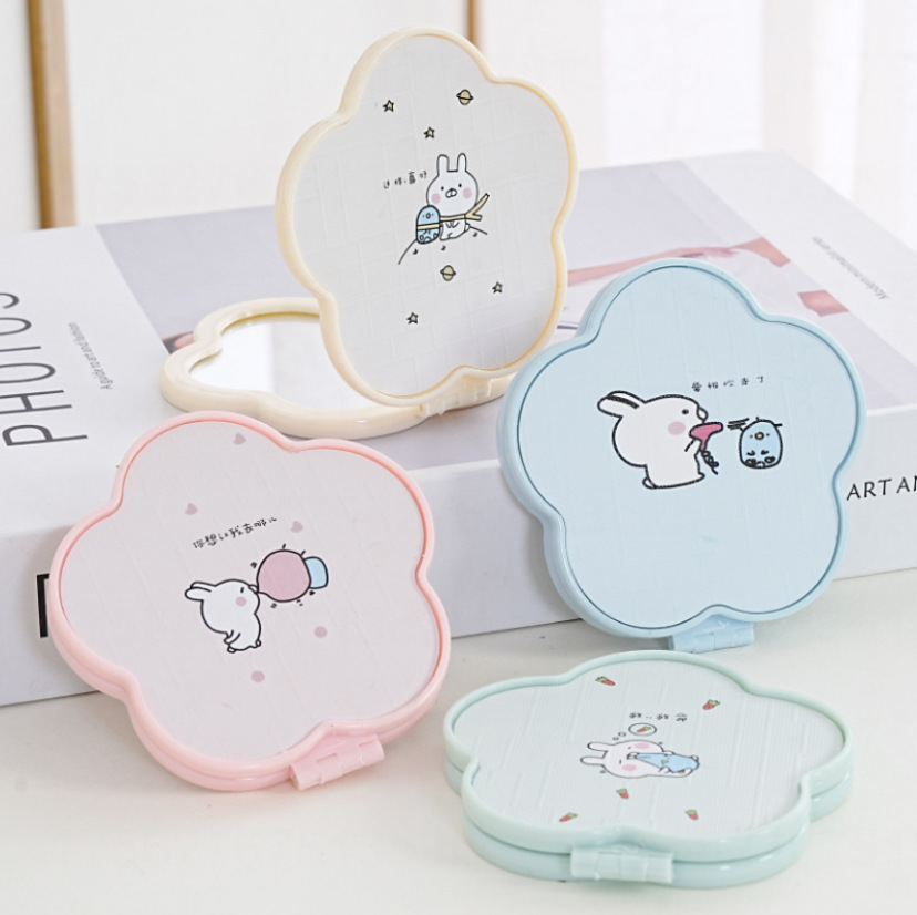 Espejo de regalo de dibujos animados Espejo de dibujos animados Espejo de dibujos animados portátil Mini Espejo pequeño lindo Espejo pequeño Espejo de maquillaje