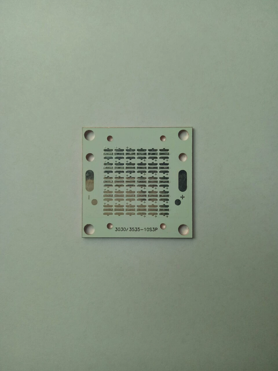 Одно-встали на сторону ПКБ меди разъединения квадрата 40 мм субстрата меди монтажной платы СИД термоэлектрический