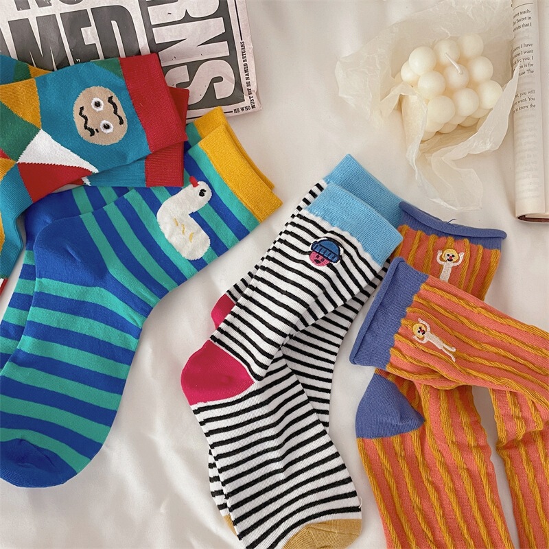 Japanese style illustration socks women's mid-calf socks cute striped pile socks funny cartoon doll embroidered cotton socks