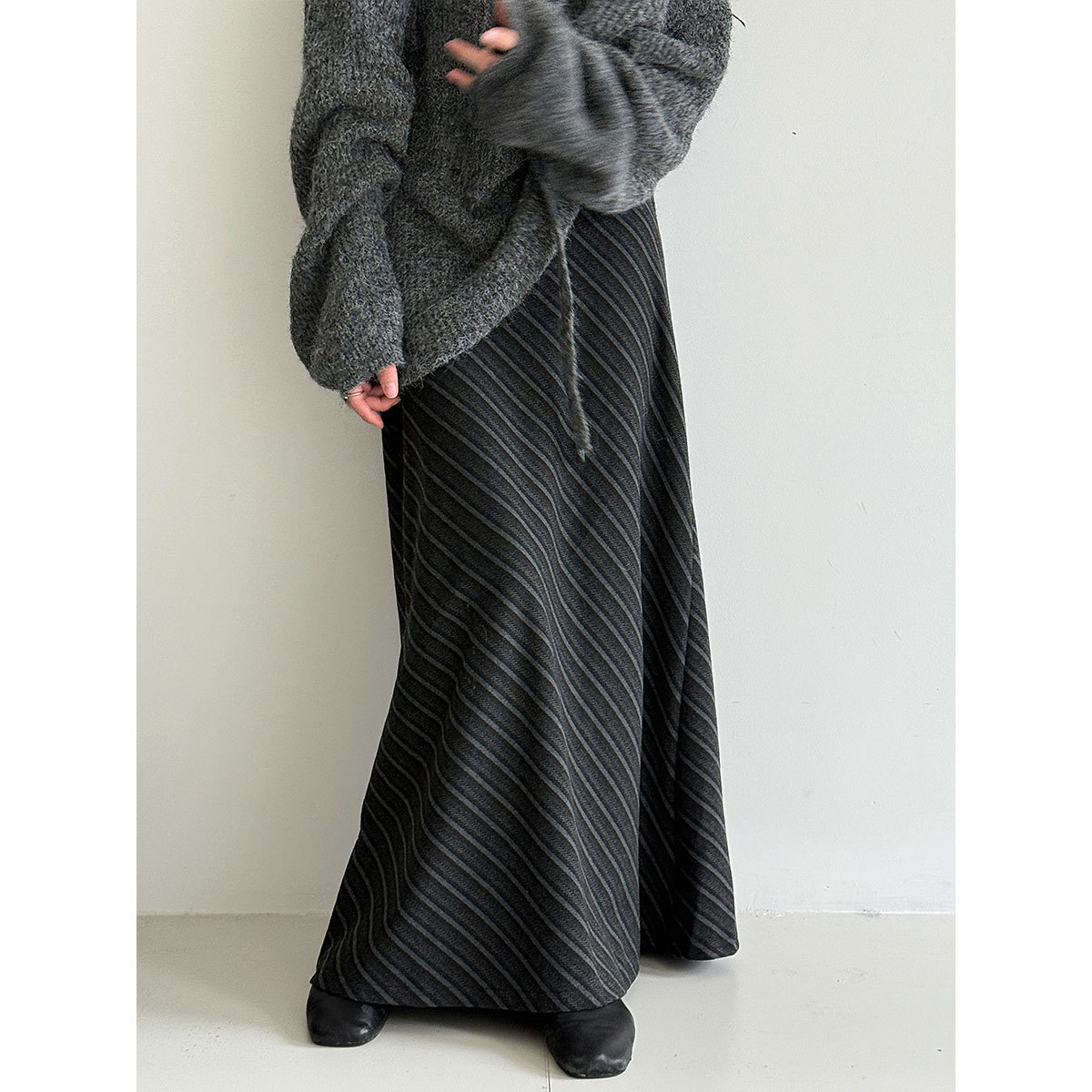 鹿西 法式复古斜纹毛呢半身裙女秋冬新款气质显瘦a字包臀长裙2102