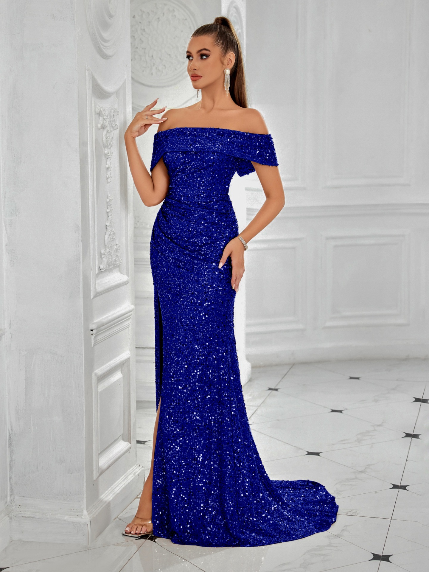 Diseño de banquetes europeo y americano transfronterizo sentido vestido dividido industria pesada cuello de una línea delgado vestido de lentejuelas delgado falda larga