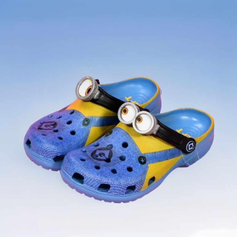 New Cross Strap Pants Minion Eyes Crocs Parent-Child Despicable Me Outdoor Beach Sandals