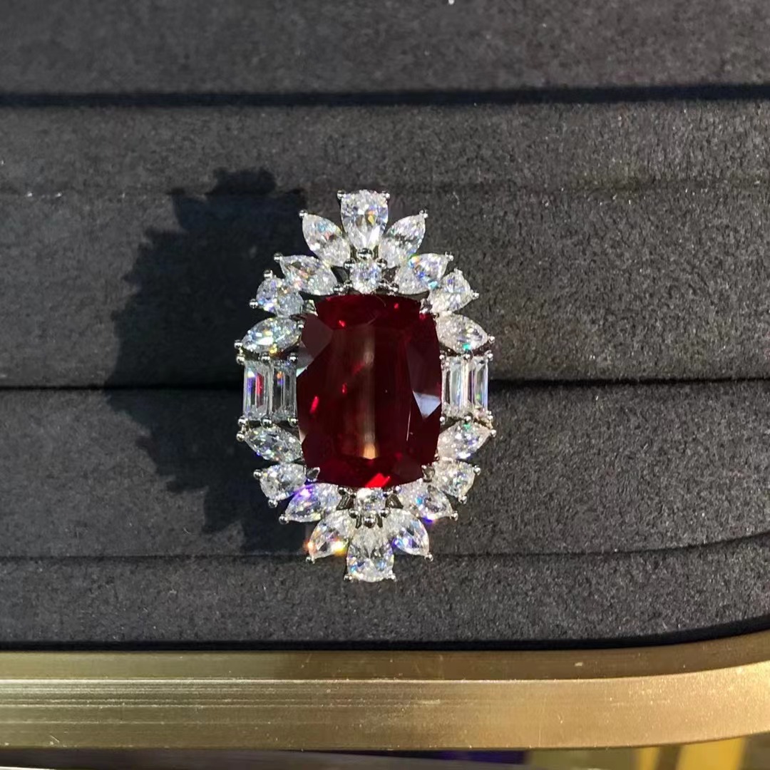 Anillo de plata de rubí sintético de alta calidad con incrustaciones de 10 quilates VVS nivel D color 3EX anillo de Esmeralda sintético