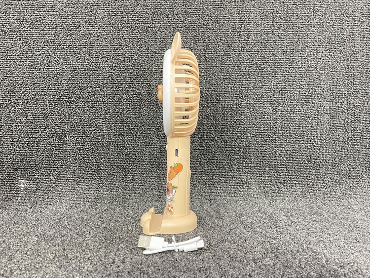 AB8D44B8EDF2E2E55F43BF1FF09E03