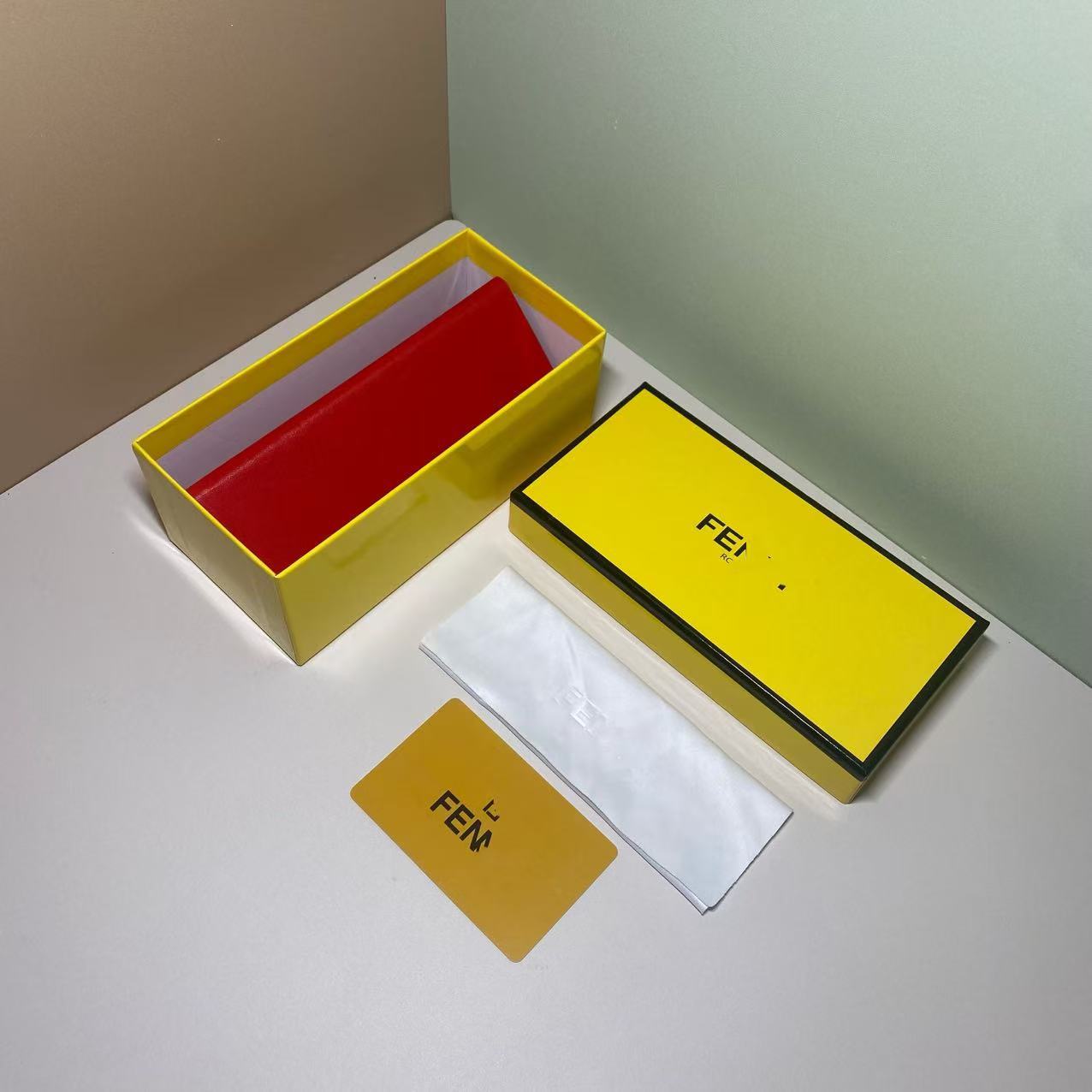 Fábrica al por mayor directa de una sola pieza de caja de espejos de alta calidad caja de almacenamiento gafas de sol gafas de sol caja de gafas de sol