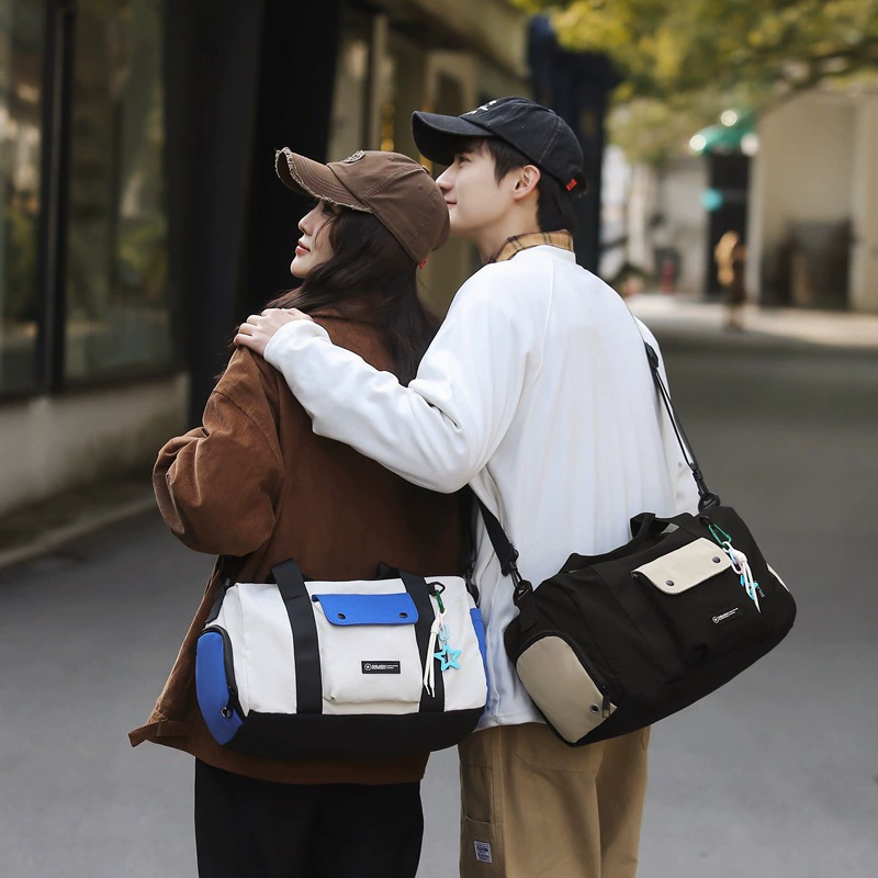 Travel bag, capacious sports one-shoulder bag for men and women, sports bag wet and dry separation, organizer bag