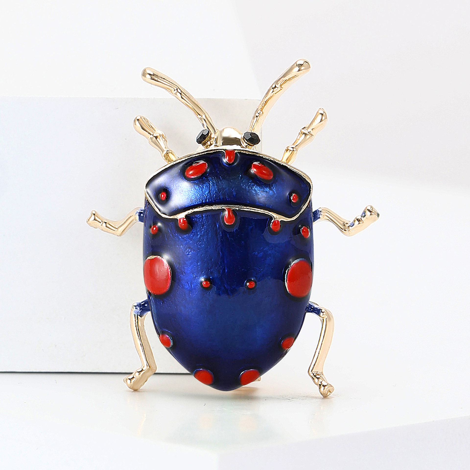 New Fashion Creative Alloy Enamel Stinky Butt Bug Brooch Simple All-match Men's and Women's Clothing Corsage Jewelry Pin