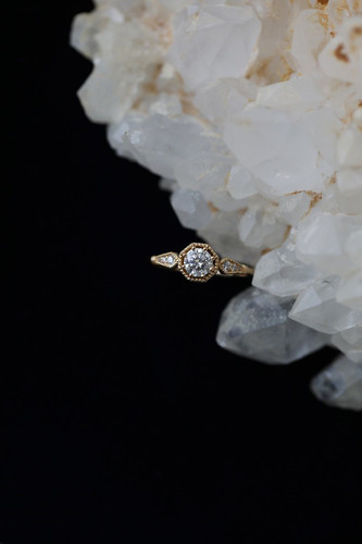 A niche high-end design sensibility zirconium-plated 18k ring with a minimalist and elegant style, engagement ring, wedding gift for girlfriend.