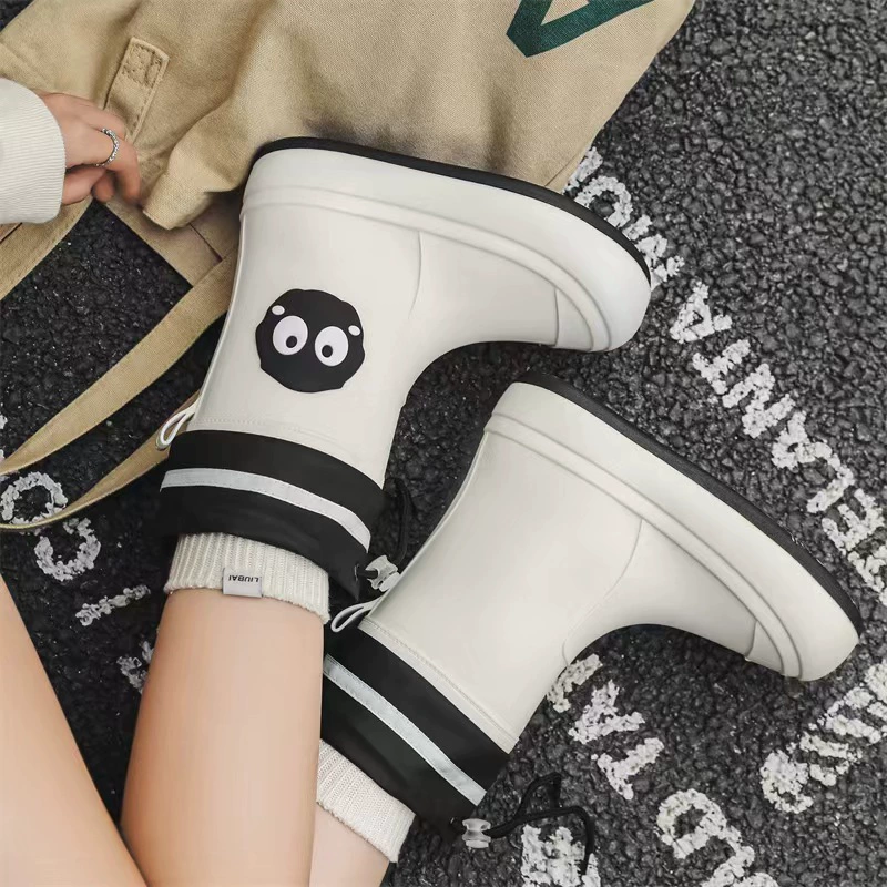 Children's raincoat, non-slip footwear, cartoon cute boots for elementary school students for boys, mid-length, for teenagers, family style