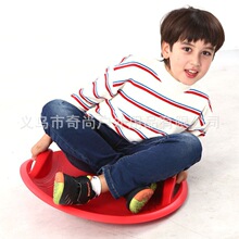 跨境滑雪盘成人儿童圆形滑雪板滑雪片塑料滑雪板滑雪飞碟UFO