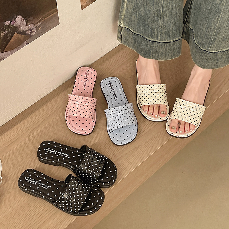 Beach summer hot-selling low-heel sandals with polka dots, chunky heel, square toe, open-toe women's fashion slippers for outdoor wear Beach summer hot-selling low-heel sandals with polka dots, chunky heel, square toe, open-toe women's fashion slippers for outdoor wear