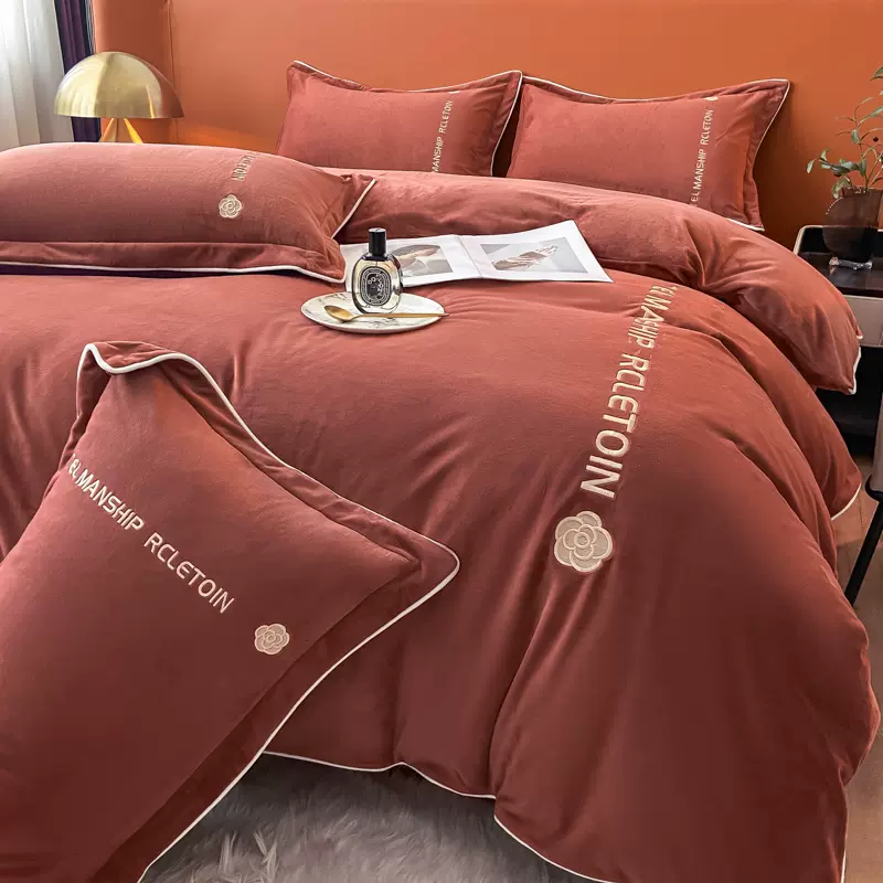 轻奢高克重全消光牛奶绒四件套高端宝宝绒婴儿绒床单被套批发贸易