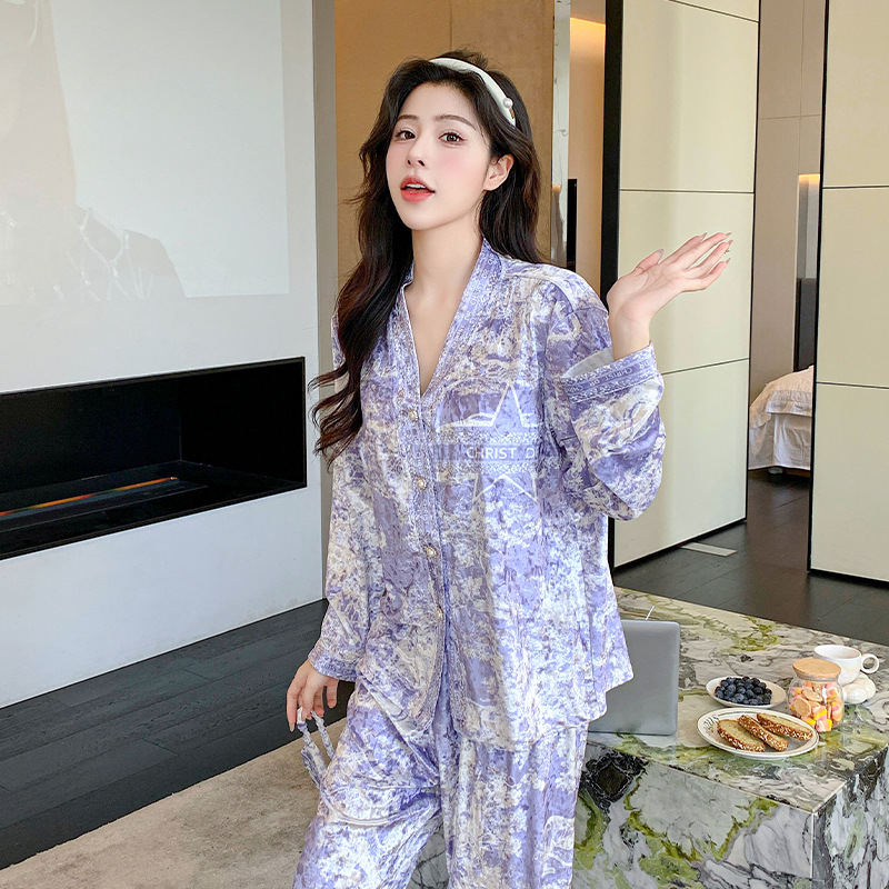 가을과 겨울 여성을위한 골드 다이아몬드 벨벳 잠옷 새로운 긴팔 가디건 고급 수묵화 두꺼운 가정 의류 가을과 겨울 정장