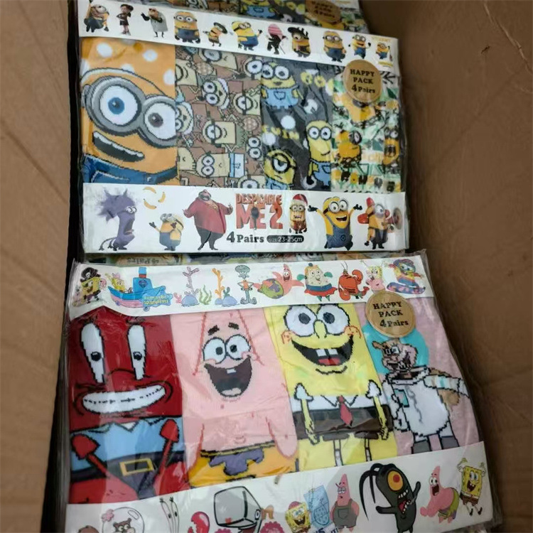 Tail single straight board women's boat Spongebob Minions three-eyed monster Winnie the Poole three chinchilla Mickey Mouse women's socks wholesale