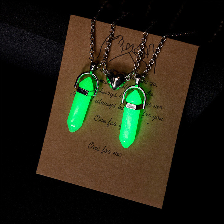 Elegant Heart Shape Alloy Luminous Plating Valentine's Day Couple Pendant Necklace display picture 3