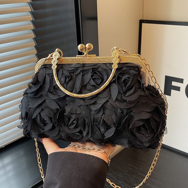 Three-dimensional floral clutch with metal chain strap, a small crossbody bag perfect for wedding dresses and elegant evening wear Three-dimensional floral clutch with metal chain strap, a small crossbody bag perfect for wedding dresses and elegant evening wear