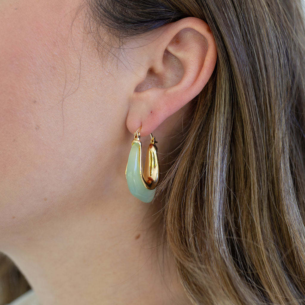 Pendientes de oreja de amor de resina de personalidad de Amazon Pendientes en forma de corazón de alta calidad simples y de moda Earring transfronterizo